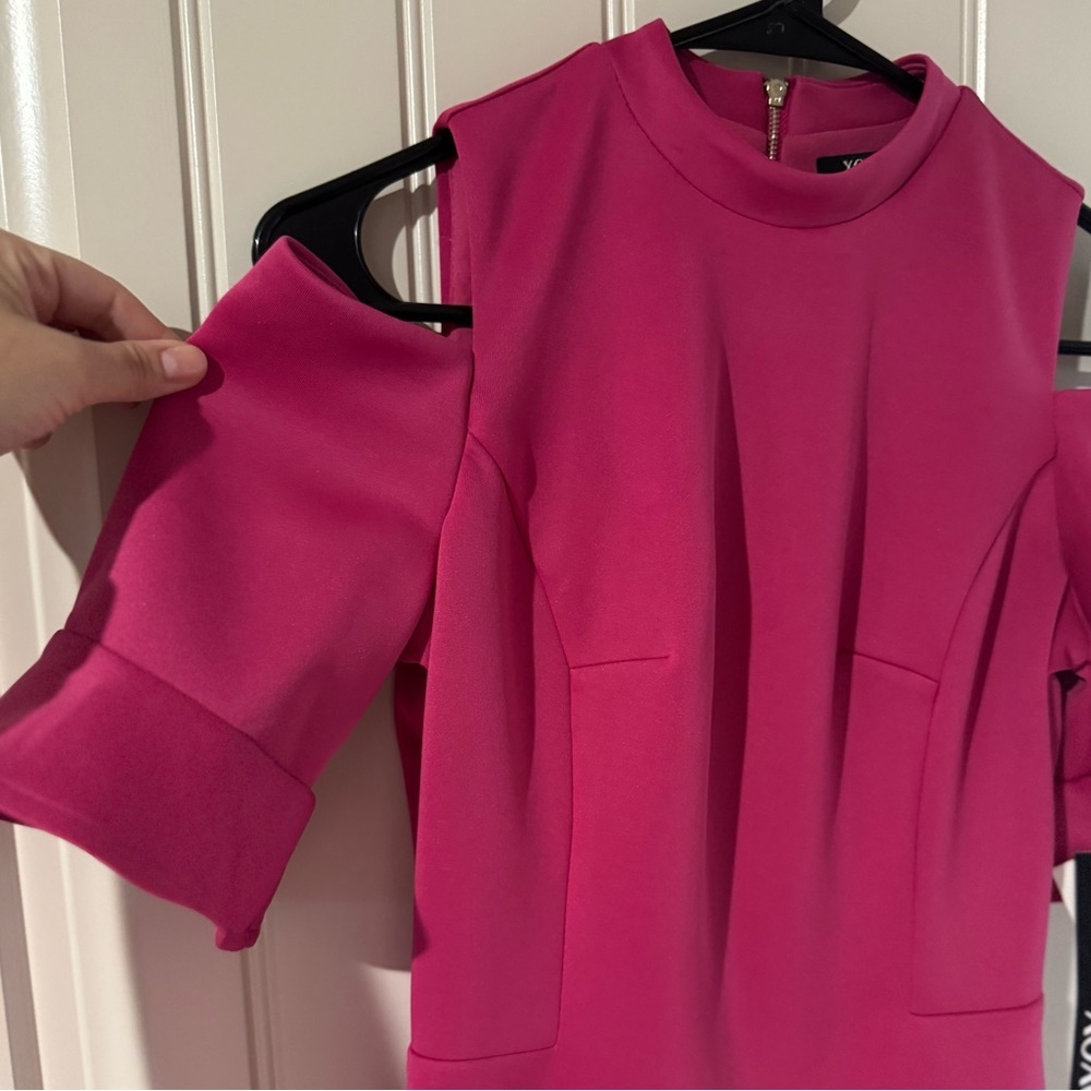 NEW w TAGS 🏷️  XOXO Hot Pink Off-the-Shoulder Sheath Dress (Small) - Picture 7 of 13